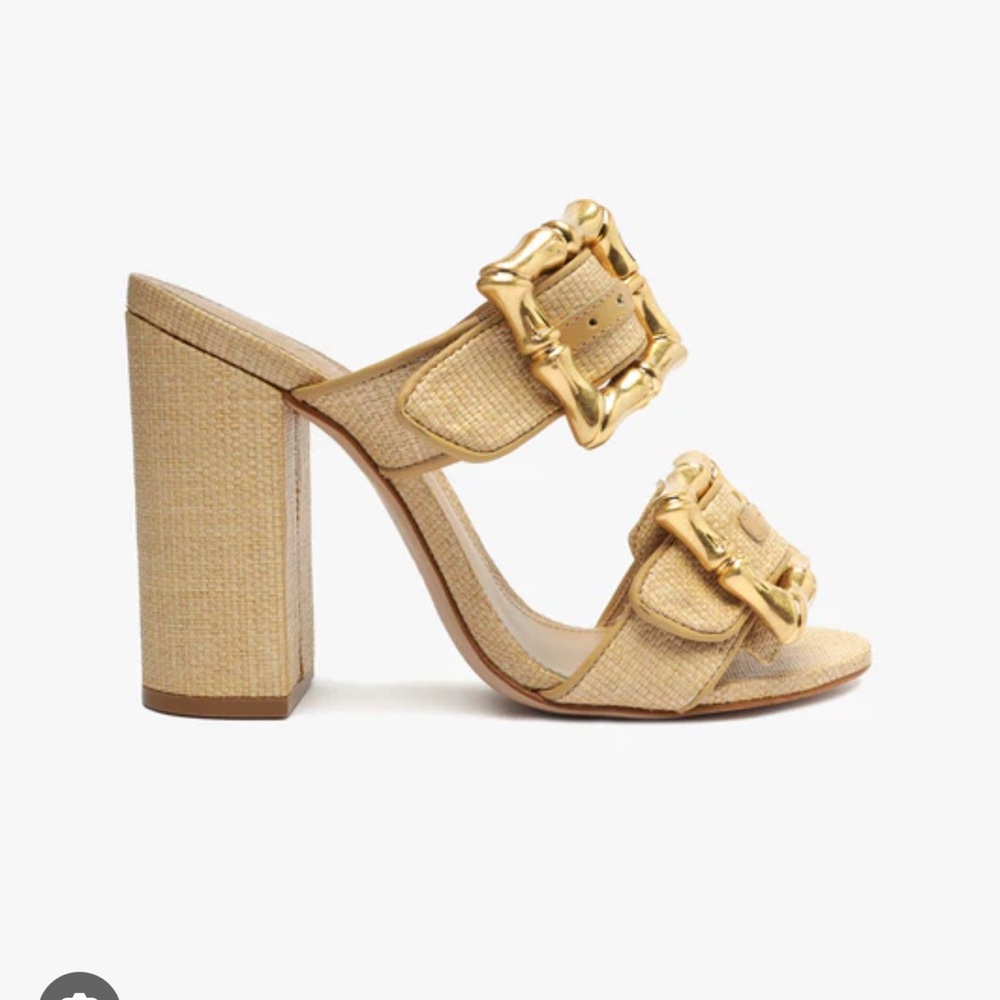 NWT Schutz Enola Natural heel